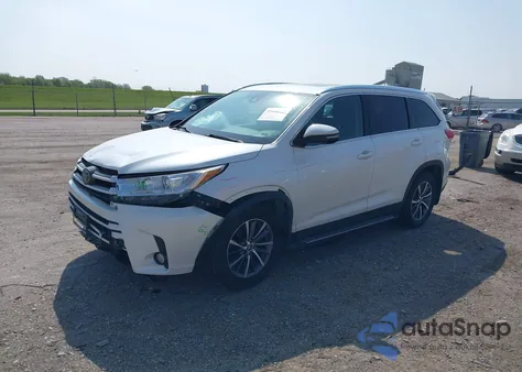 2019 Toyota Highlander Xle из США, поврежденный, VIN 5TDJZRFH9KS917580
